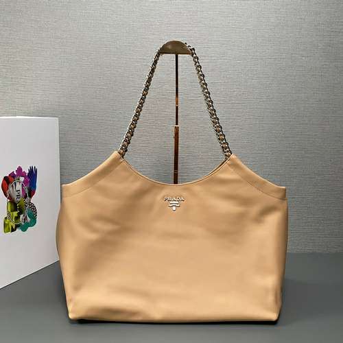 Picture of Prada Lady Handbags _SKUfw148977103fw